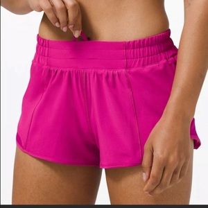 Lululemon hotty hot 2.5”